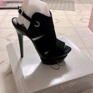 SUEDE BLACK JESSICA SIMPSON HEELS NEVER BEEN WORN SIZE 10M